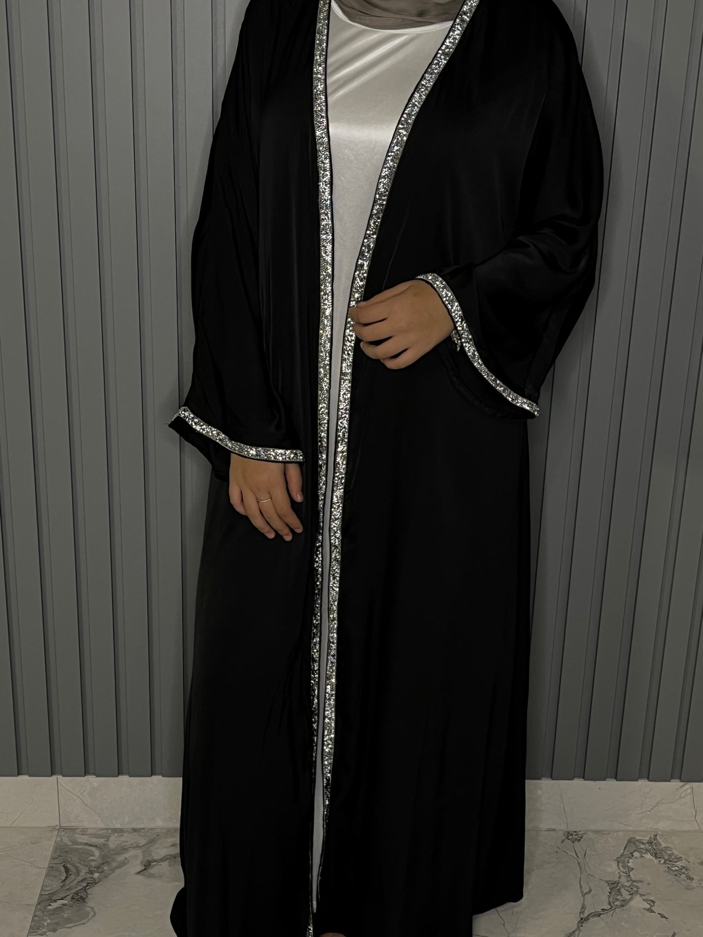 Dimond Abaya