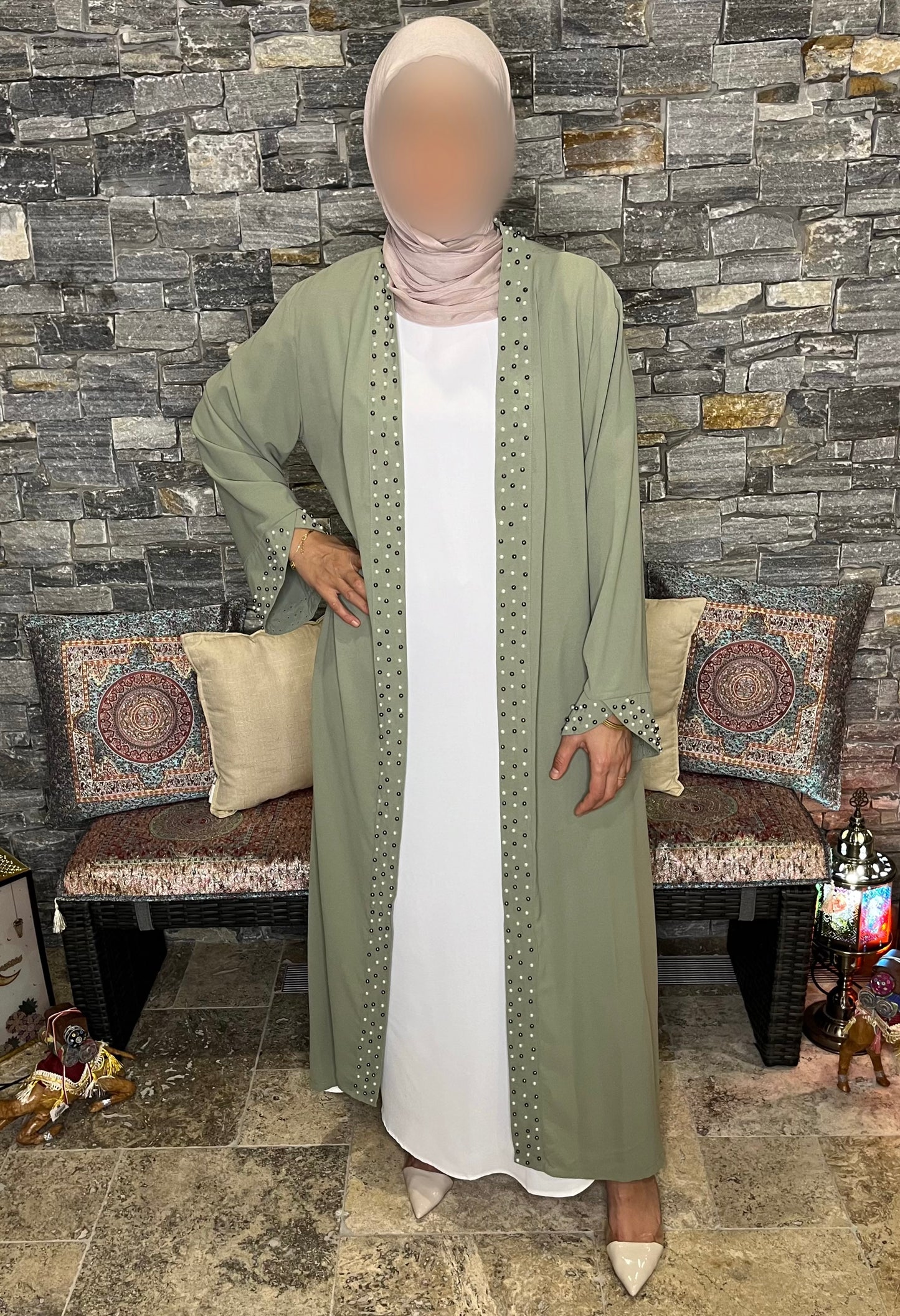 Azrah Abaya
